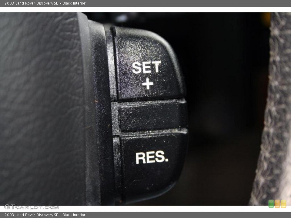 Black Interior Controls for the 2003 Land Rover Discovery SE #42279371