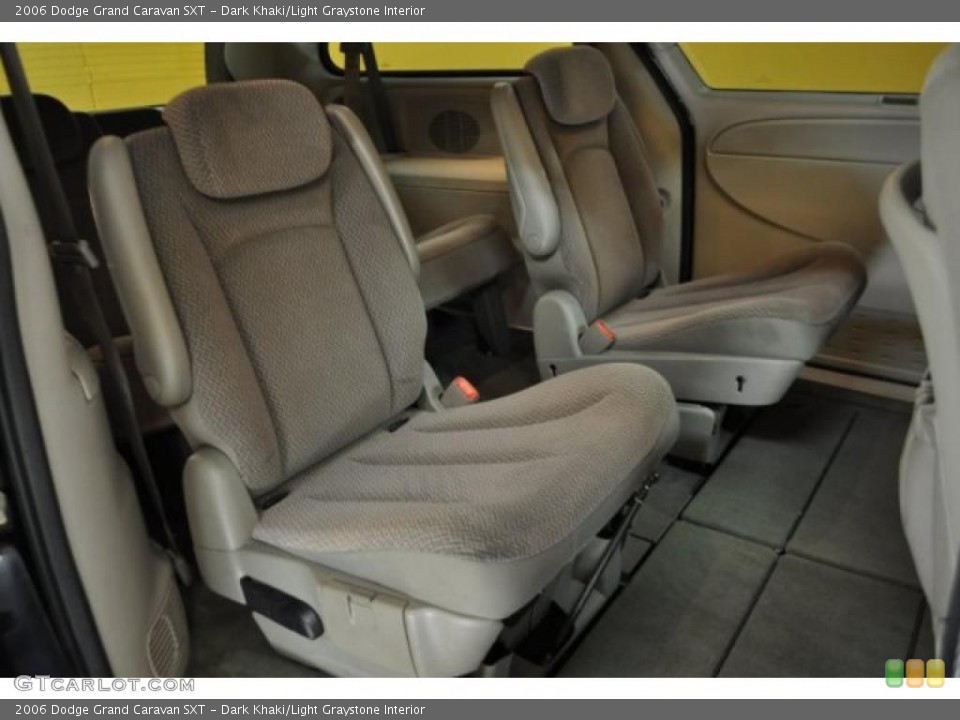 Dark Khaki/Light Graystone Interior Photo for the 2006 Dodge Grand Caravan SXT #42285966