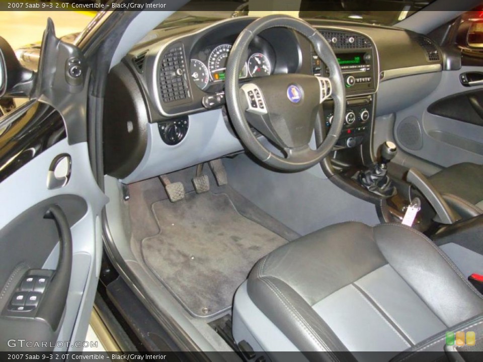 Black/Gray Interior Photo for the 2007 Saab 9-3 2.0T Convertible #42286955