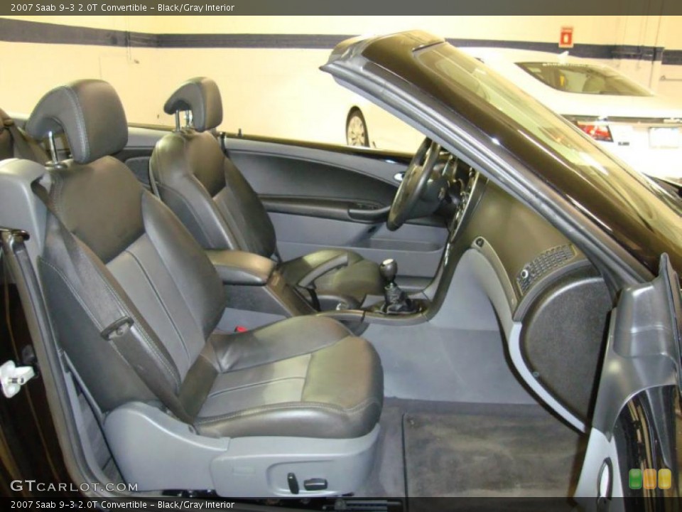 Black/Gray Interior Photo for the 2007 Saab 9-3 2.0T Convertible #42287029