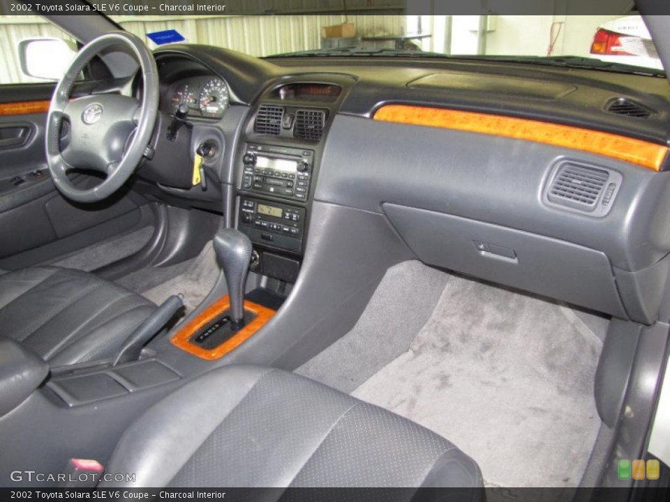 Charcoal Interior Photo for the 2002 Toyota Solara SLE V6 Coupe #42287819