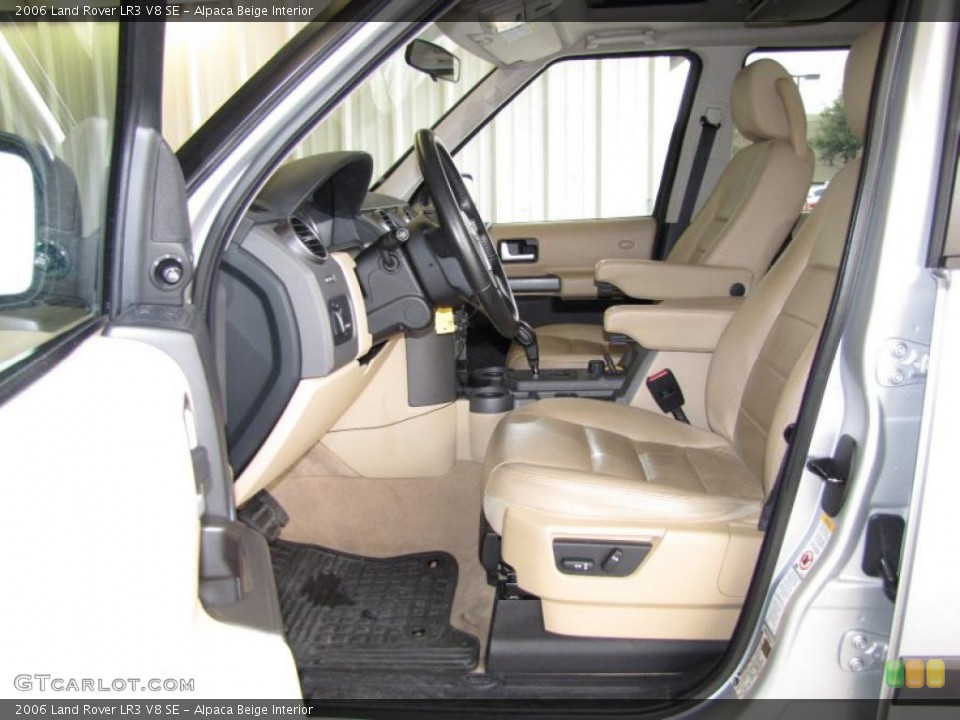 Alpaca Beige Interior Photo for the 2006 Land Rover LR3 V8 SE #42290027