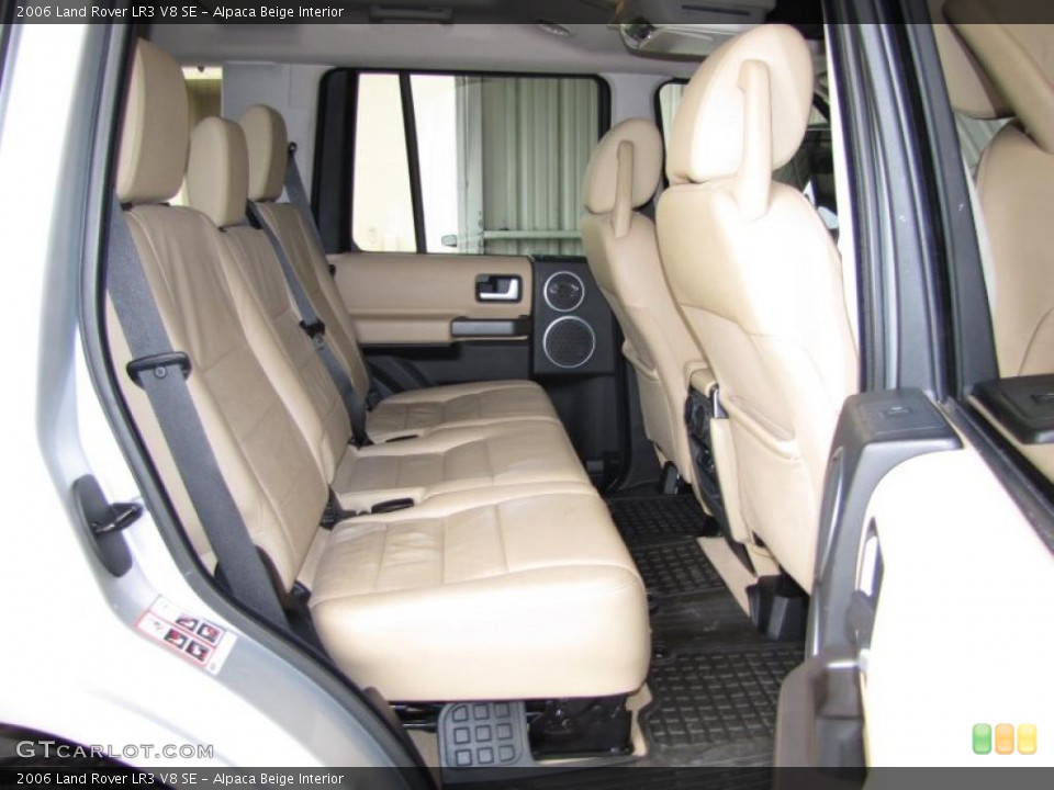 Alpaca Beige Interior Photo for the 2006 Land Rover LR3 V8 SE #42290055
