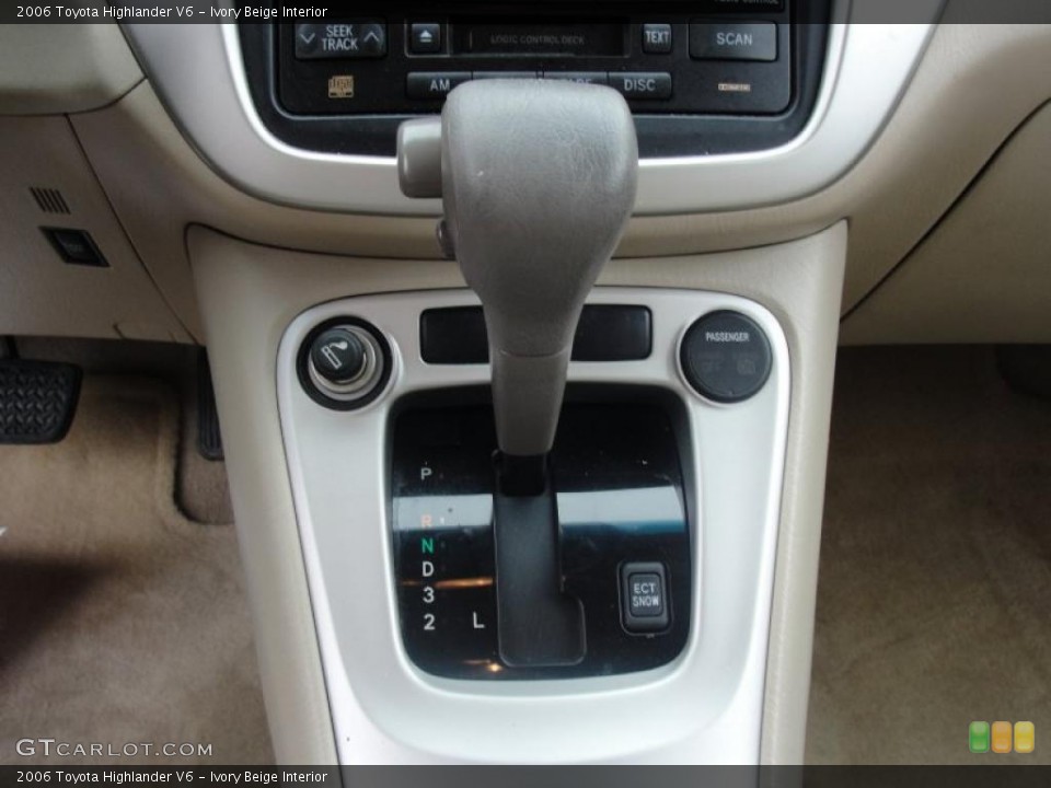 Ivory Beige Interior Transmission for the 2006 Toyota Highlander V6 #42291143