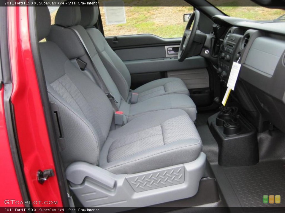 Steel Gray Interior Photo for the 2011 Ford F150 XL SuperCab 4x4 #42317579