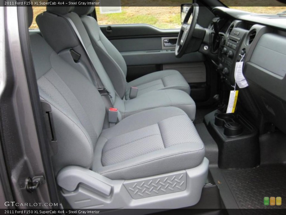 Steel Gray Interior Photo for the 2011 Ford F150 XL SuperCab 4x4 #42318075