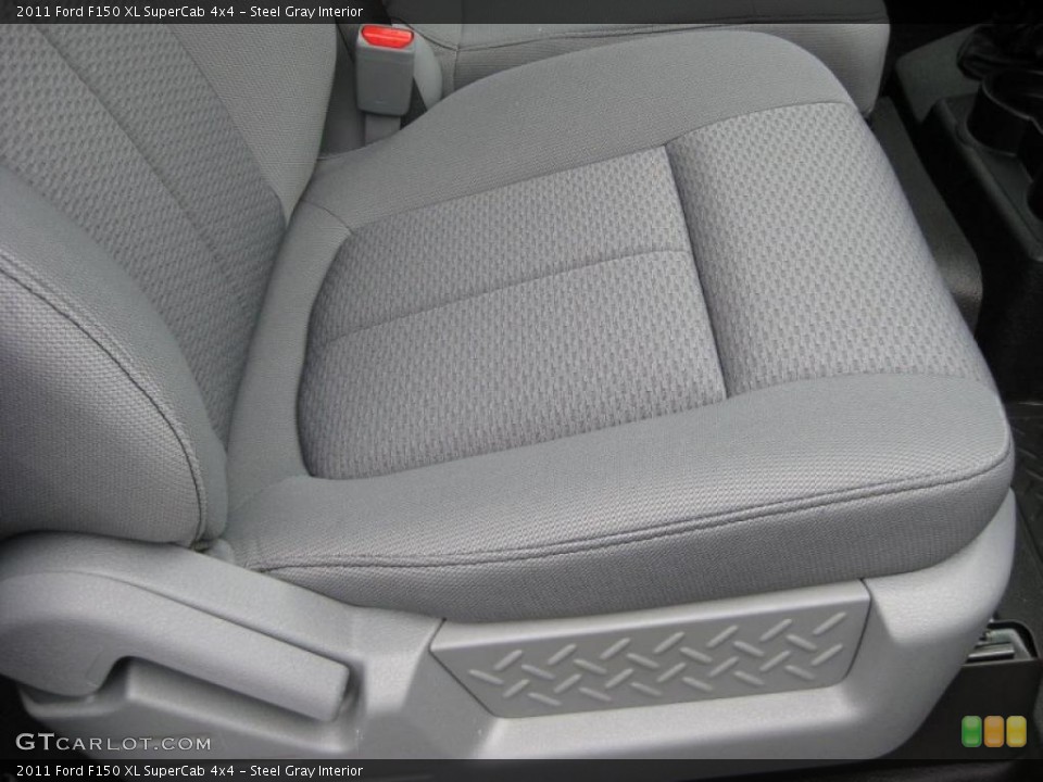 Steel Gray Interior Photo for the 2011 Ford F150 XL SuperCab 4x4 #42318087