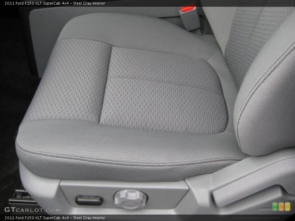 Steel Gray Interior Photo for the 2011 Ford F150 XLT SuperCab 4x4 #42318923