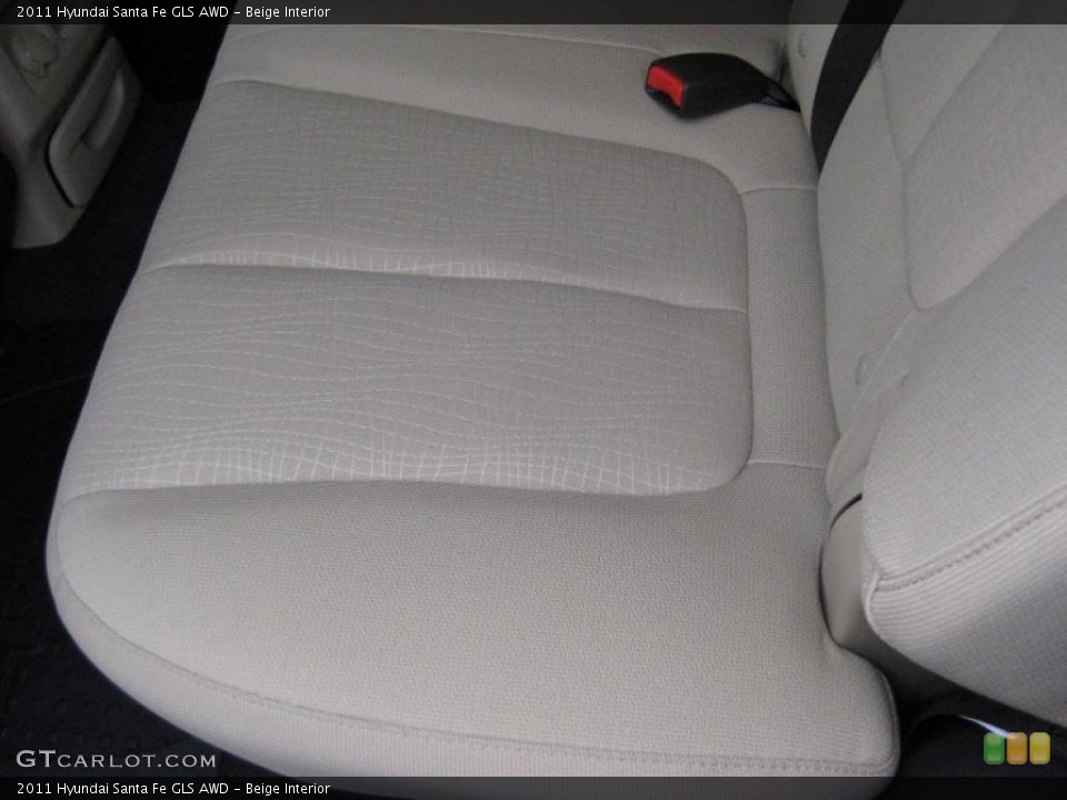 Beige Interior Photo for the 2011 Hyundai Santa Fe GLS AWD #42319835