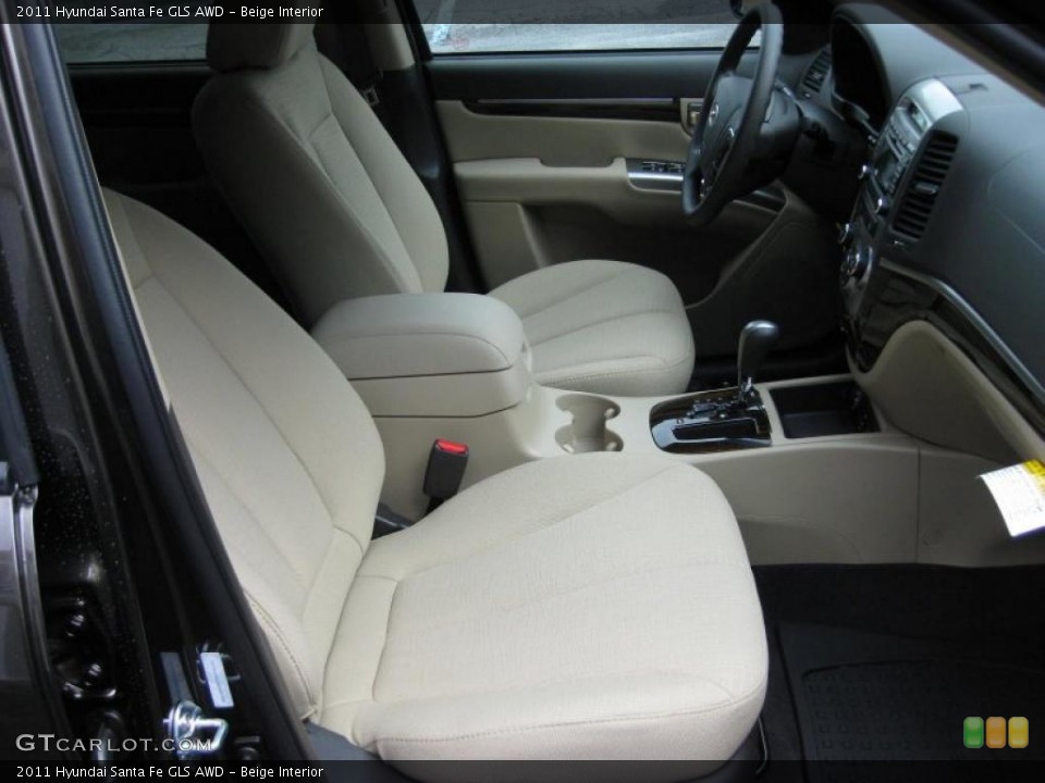 Beige Interior Photo for the 2011 Hyundai Santa Fe GLS AWD #42319871