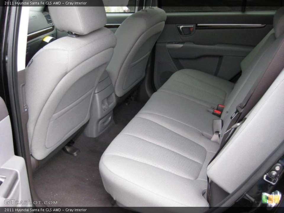 Gray Interior Photo for the 2011 Hyundai Santa Fe GLS AWD #42320250