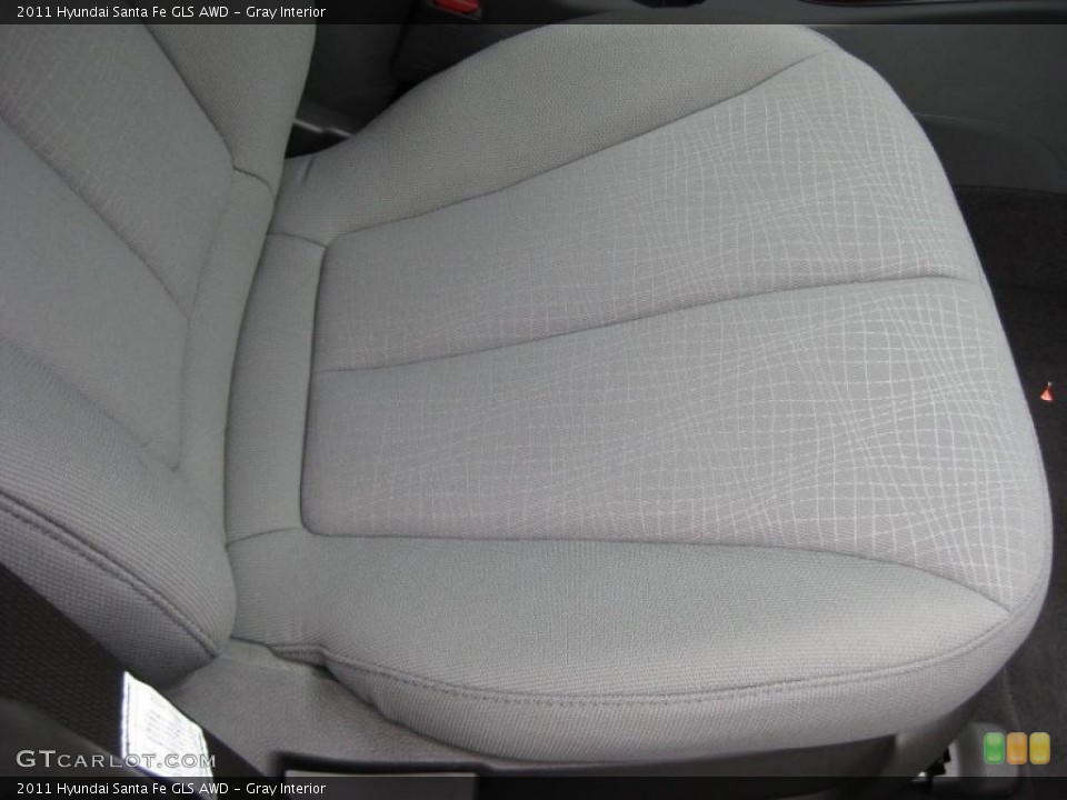 Gray Interior Photo for the 2011 Hyundai Santa Fe GLS AWD #42320307