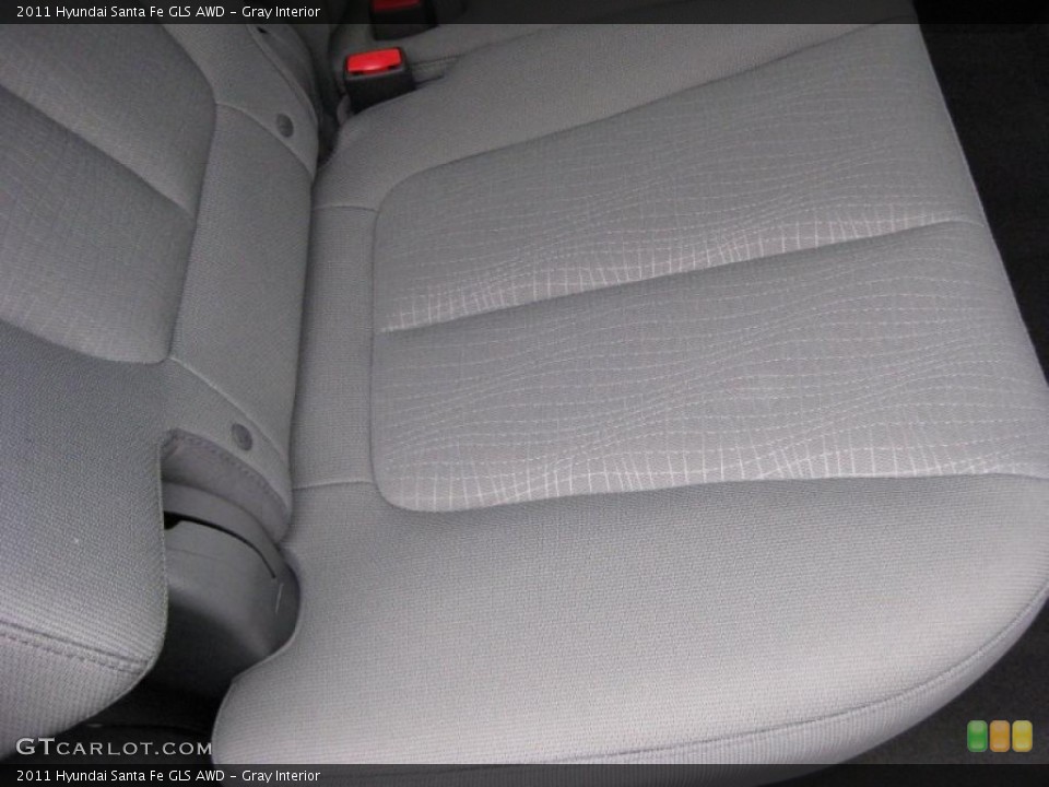 Gray Interior Photo for the 2011 Hyundai Santa Fe GLS AWD #42320351