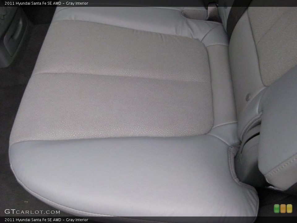 Gray Interior Photo for the 2011 Hyundai Santa Fe SE AWD #42320687