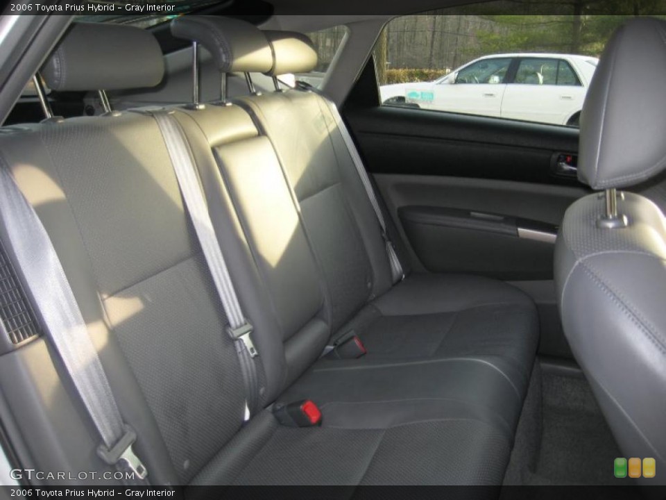 Gray Interior Photo for the 2006 Toyota Prius Hybrid #42324971