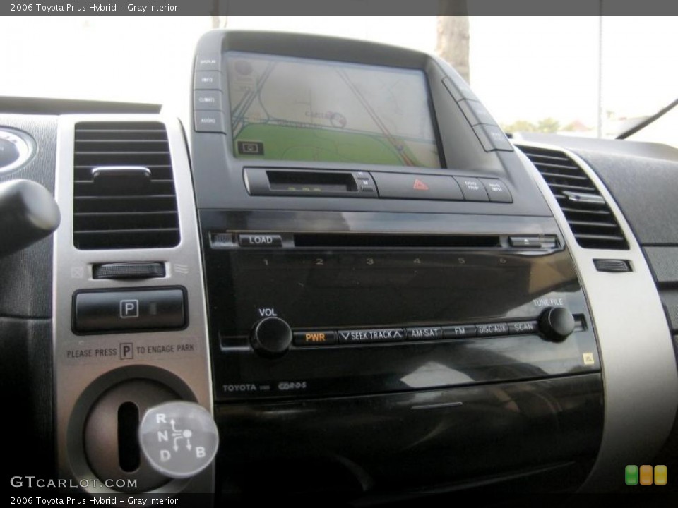 Gray Interior Controls for the 2006 Toyota Prius Hybrid #42325019