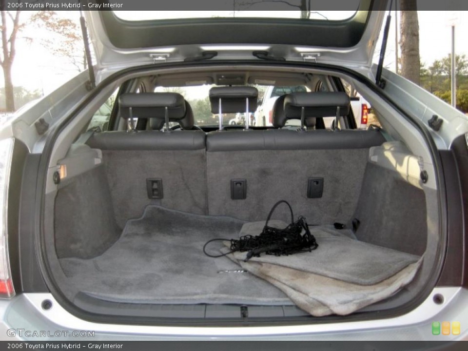 Gray Interior Trunk for the 2006 Toyota Prius Hybrid #42325055