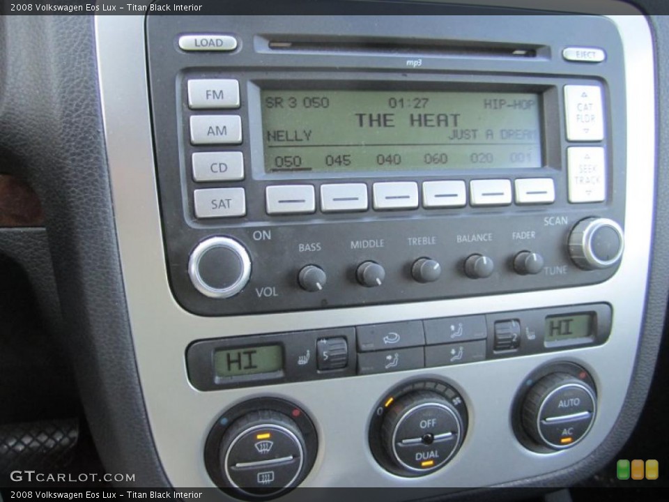 Titan Black Interior Controls for the 2008 Volkswagen Eos Lux #42333063
