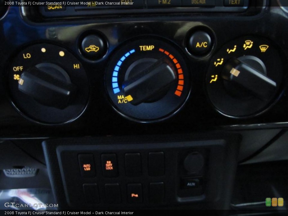 Dark Charcoal Interior Controls for the 2008 Toyota FJ Cruiser  #42333327