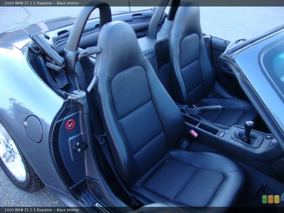 Black Interior Photo for the 2000 BMW Z3 2.3 Roadster #42338432