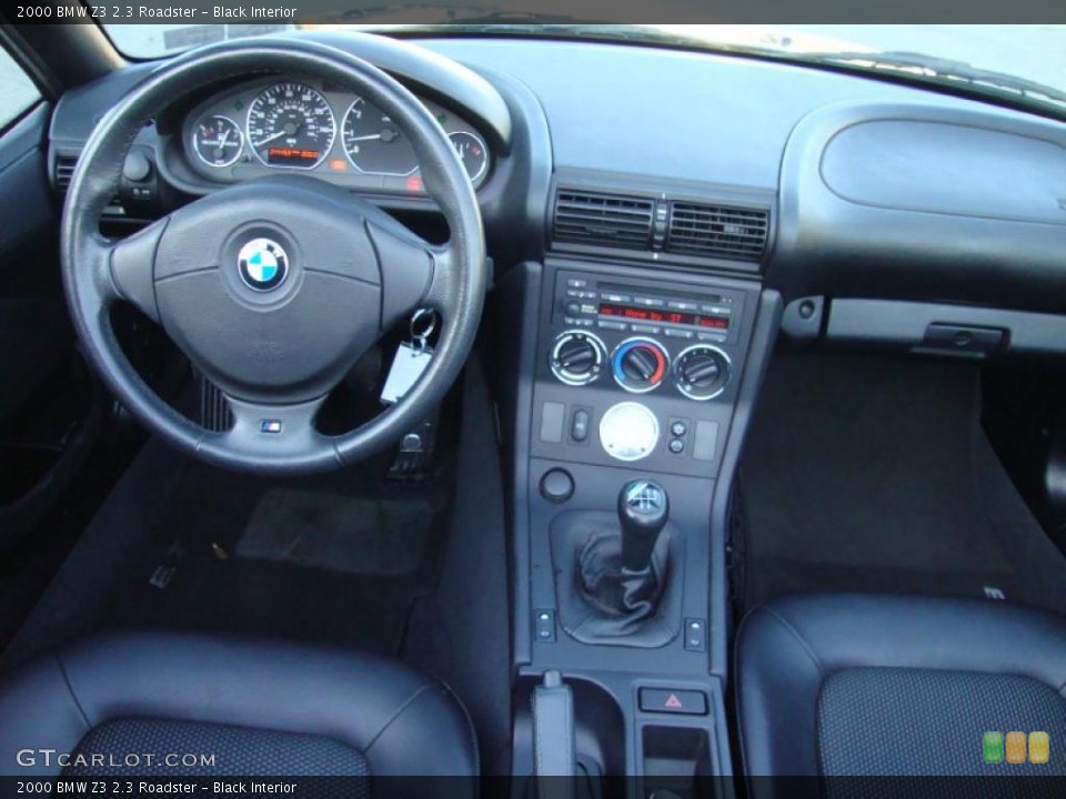 Black Interior Dashboard for the 2000 BMW Z3 2.3 Roadster #42338604