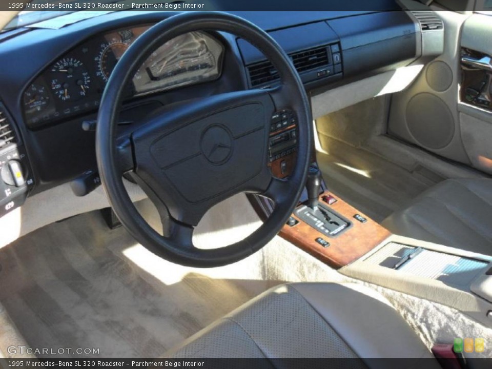 Parchment Beige Interior Photo for the 1995 Mercedes-Benz SL 320 Roadster #42345692