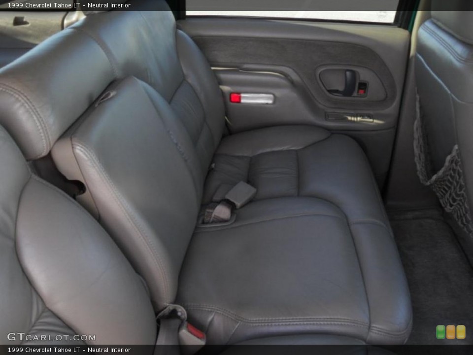 Neutral Interior Photo for the 1999 Chevrolet Tahoe LT #42345996