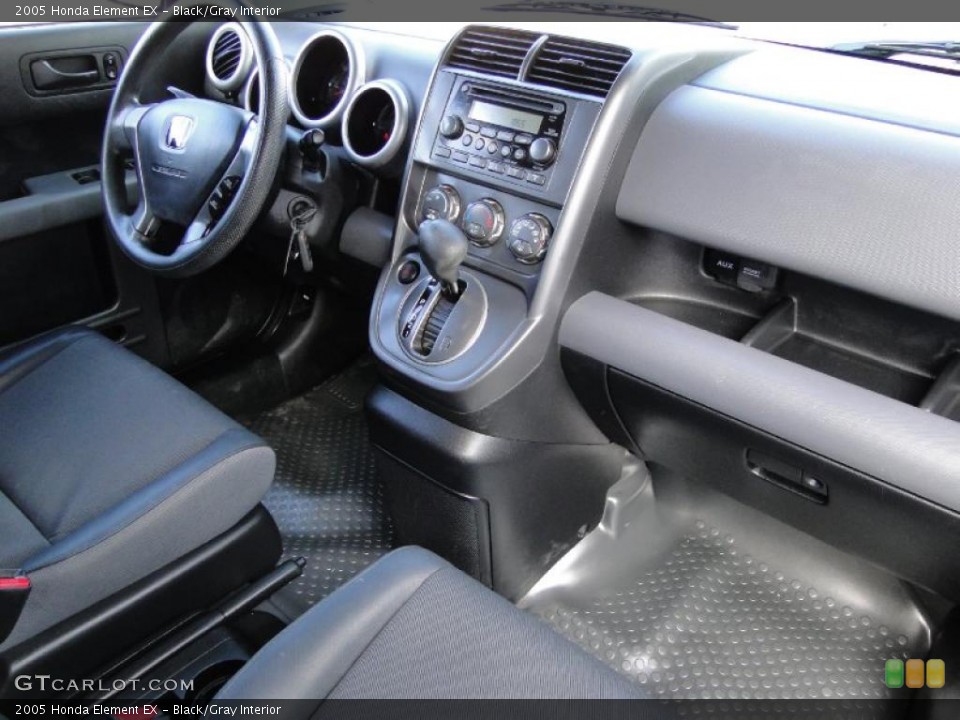 Black/Gray Interior Photo for the 2005 Honda Element EX #42353137