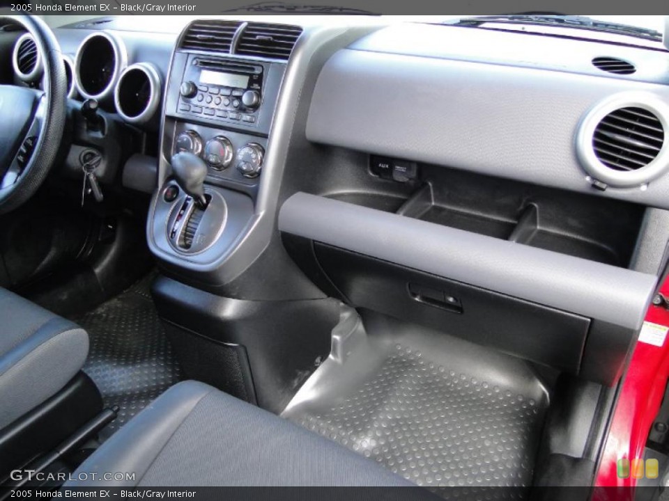 Black/Gray Interior Photo for the 2005 Honda Element EX #42353153