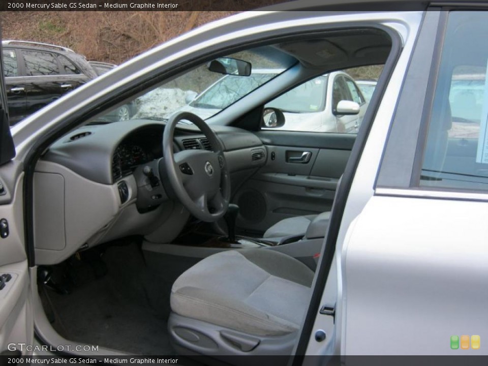 Medium Graphite Interior Photo for the 2000 Mercury Sable GS Sedan #42365892
