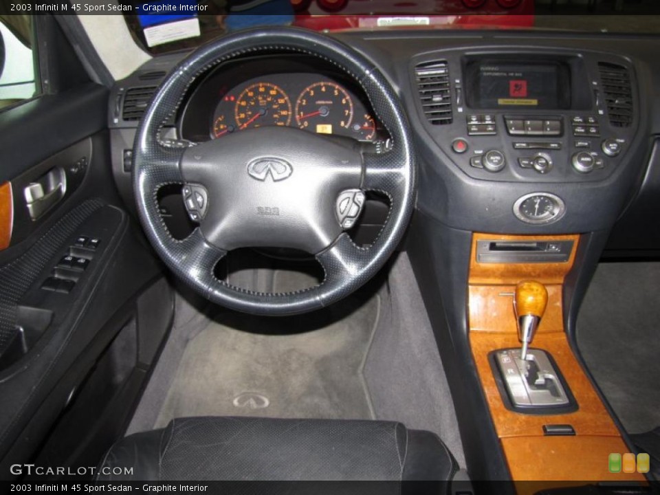 Graphite Interior Controls for the 2003 Infiniti M 45 Sport Sedan #42366785