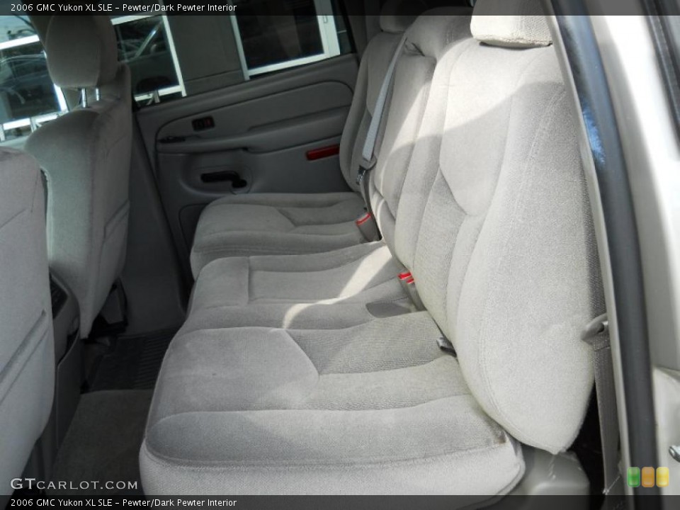 Pewter/Dark Pewter Interior Photo for the 2006 GMC Yukon XL SLE #42368029