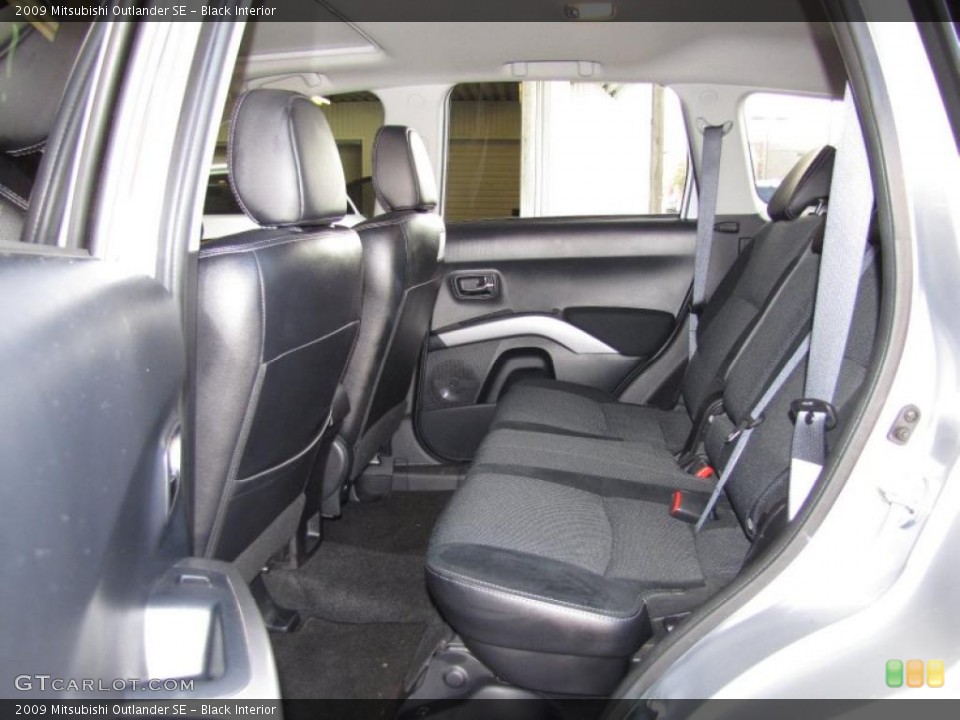 Black Interior Photo for the 2009 Mitsubishi Outlander SE #42371439