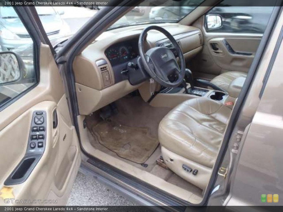 Sandstone Interior Photo for the 2001 Jeep Grand Cherokee Laredo 4x4 #42381623