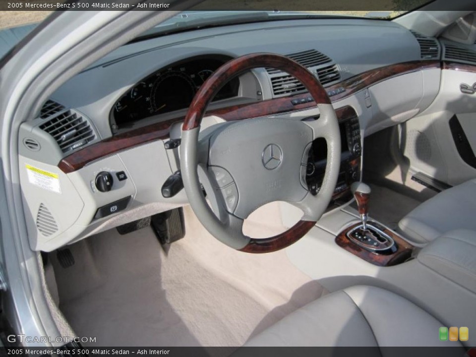 Ash Interior Photo for the 2005 Mercedes-Benz S 500 4Matic Sedan #42382879