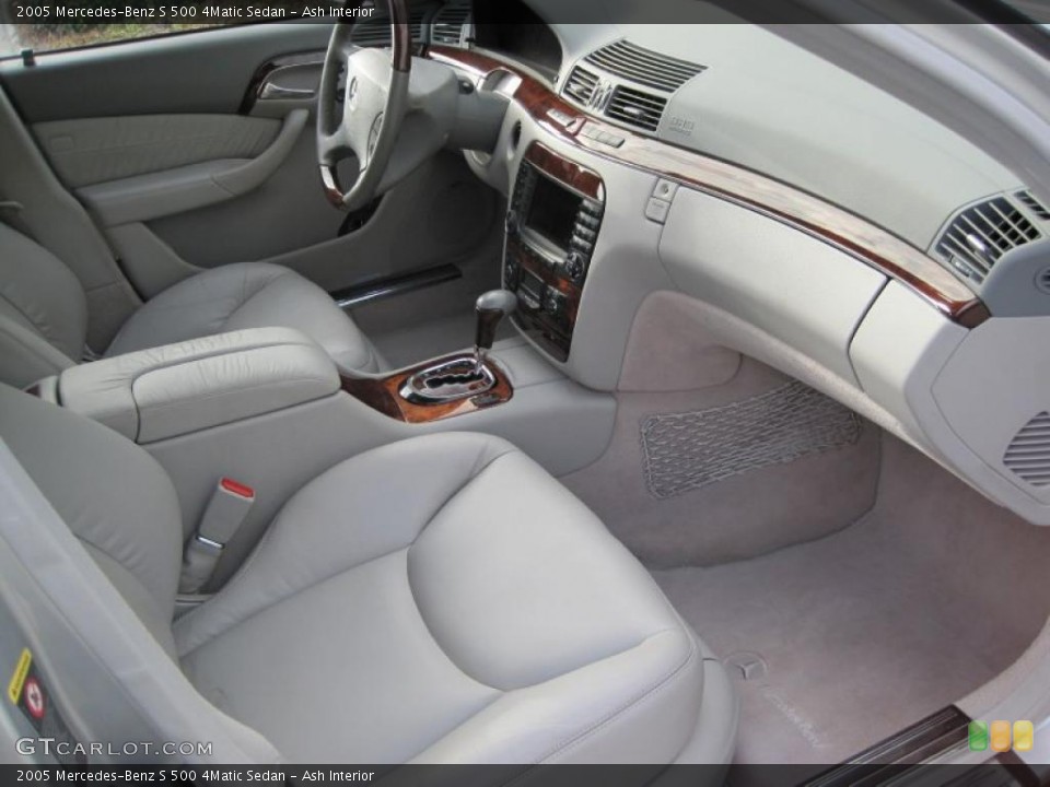 Ash Interior Photo for the 2005 Mercedes-Benz S 500 4Matic Sedan #42383023