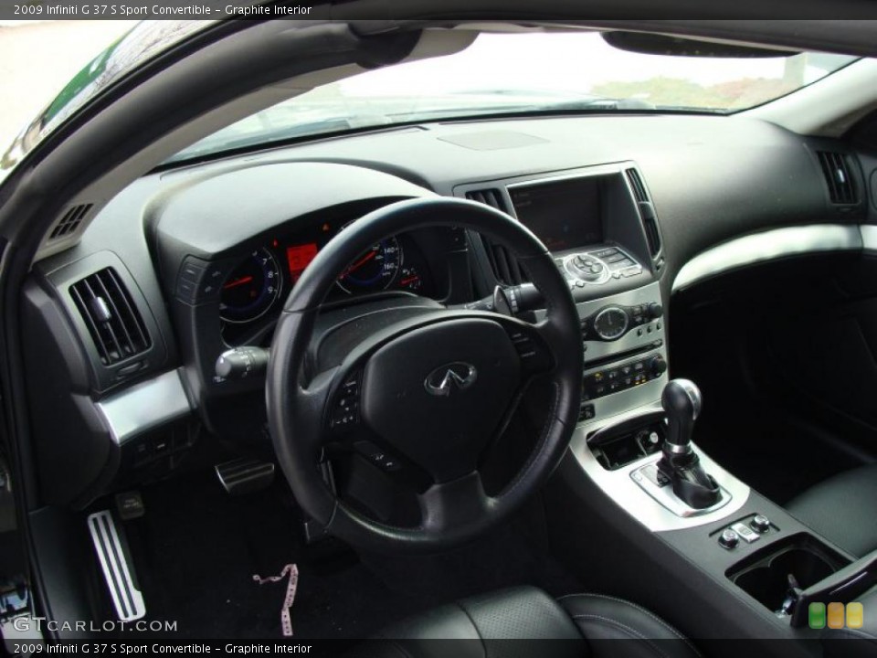 Graphite Interior Dashboard for the 2009 Infiniti G 37 S Sport Convertible #42384679
