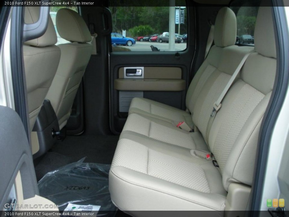 Tan Interior Photo for the 2010 Ford F150 XLT SuperCrew 4x4 #42385715