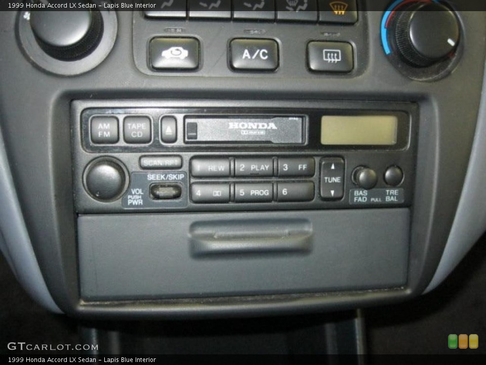 Lapis Blue Interior Controls for the 1999 Honda Accord LX Sedan #42388347