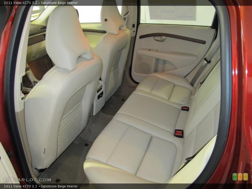 Sandstone Beige Interior Photo for the 2011 Volvo XC70 3.2 #42389607