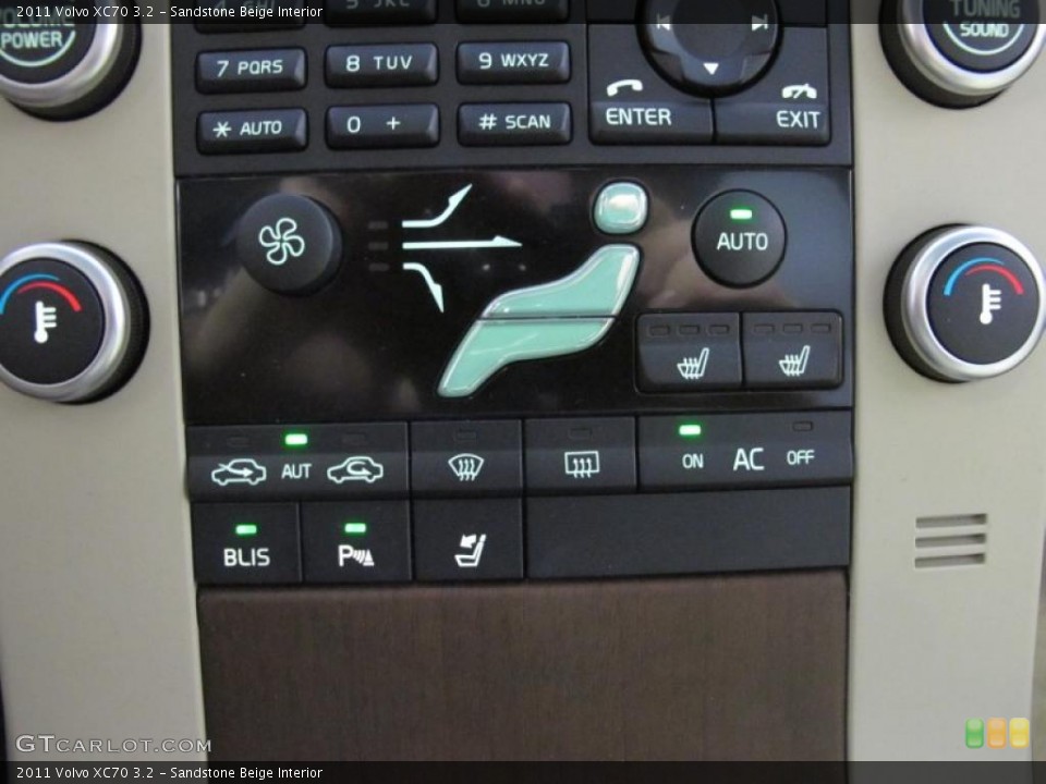 Sandstone Beige Interior Controls for the 2011 Volvo XC70 3.2 #42389730