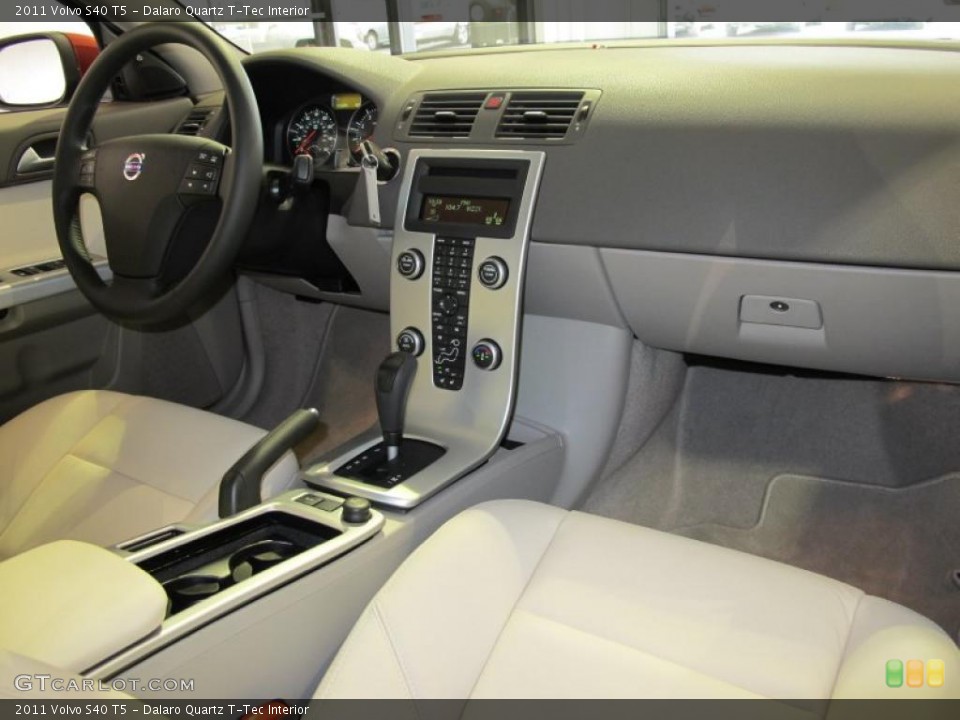 Dalaro Quartz T-Tec Interior Photo for the 2011 Volvo S40 T5 #42389939