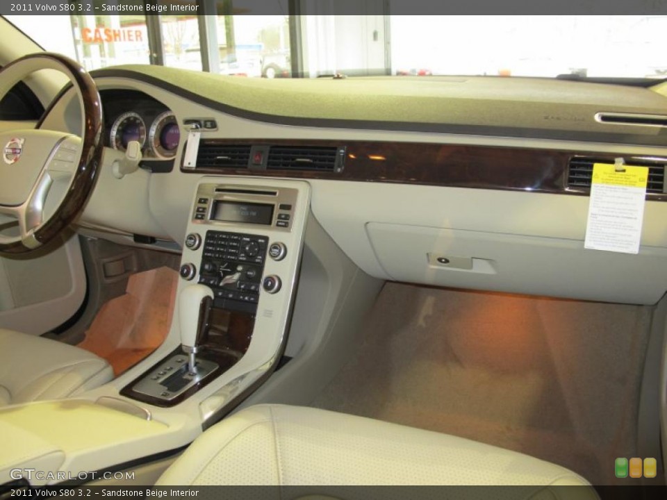 Sandstone Beige Interior Photo for the 2011 Volvo S80 3.2 #42390287