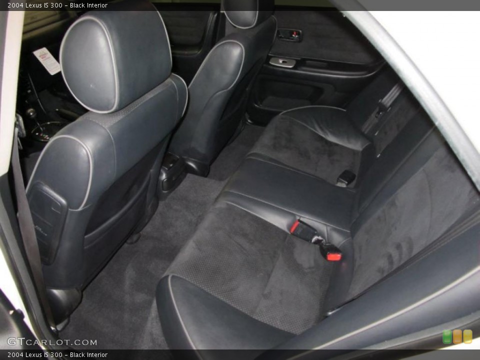 Black Interior Photo for the 2004 Lexus IS 300 #42393215
