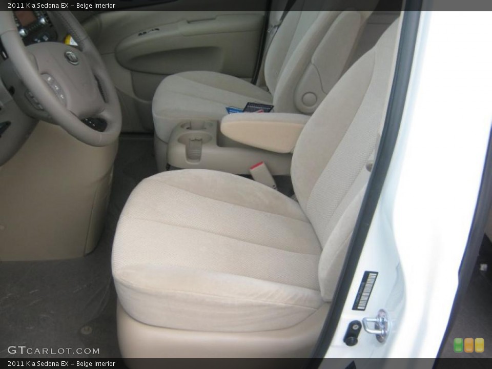 Beige Interior Photo for the 2011 Kia Sedona EX #42393431