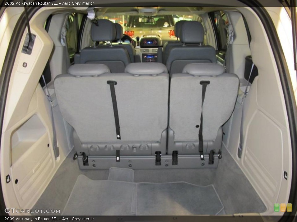 Aero Grey Interior Trunk for the 2009 Volkswagen Routan SEL #42394115