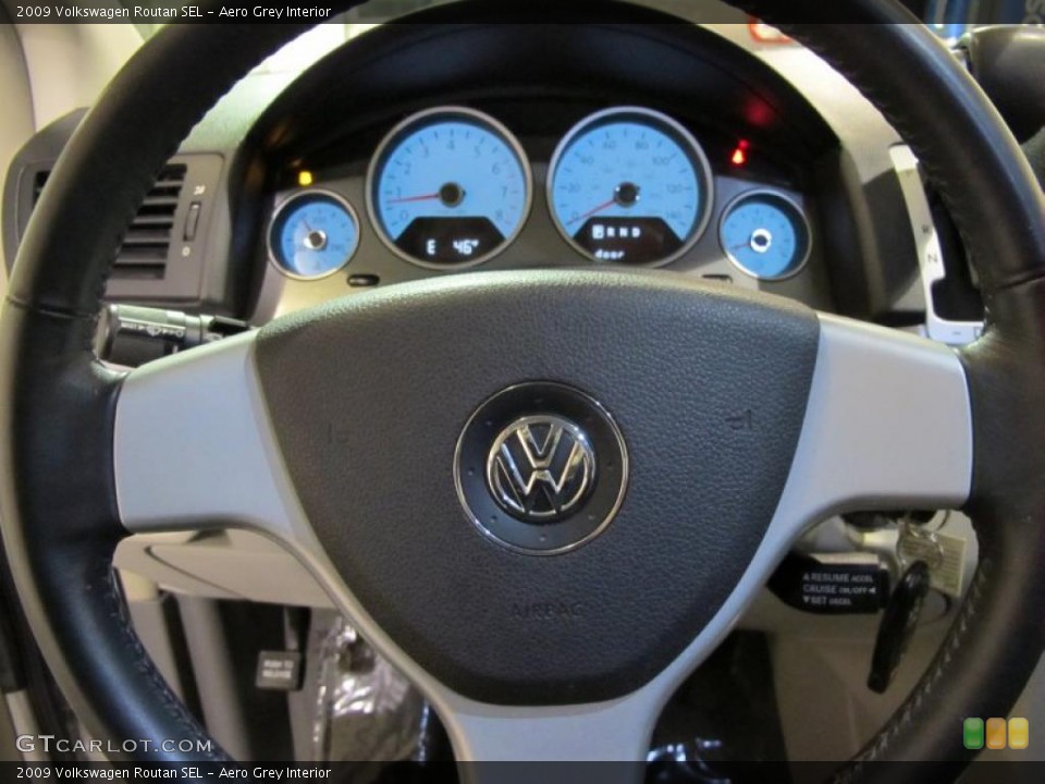 Aero Grey Interior Steering Wheel for the 2009 Volkswagen Routan SEL #42394263