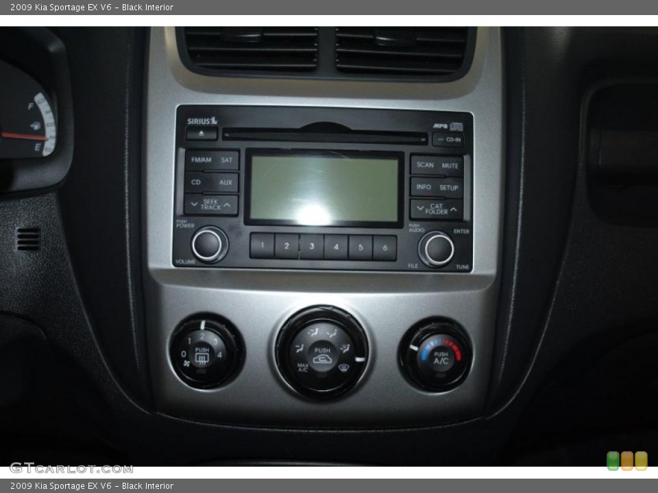 Black Interior Controls for the 2009 Kia Sportage EX V6 #42400131