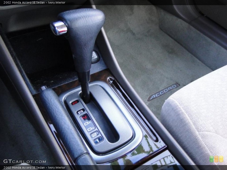 Ivory Interior Transmission for the 2002 Honda Accord SE Sedan #42404543