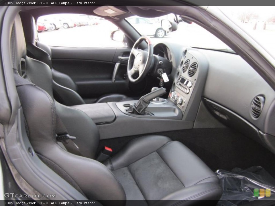 Black Interior Photo for the 2009 Dodge Viper SRT-10 ACR Coupe #42408284